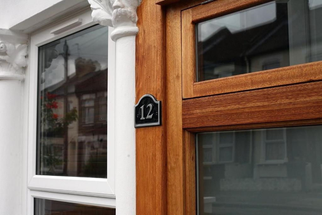 London Malvern Road Rooms To Let Eksteriør bilde